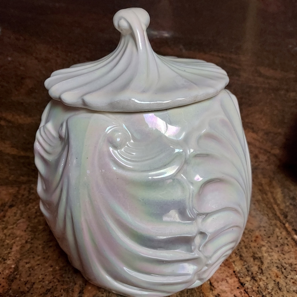MADDUX OF CALIFORNIA SHELL COLLECTOR Cookie Jar VINTAGE.